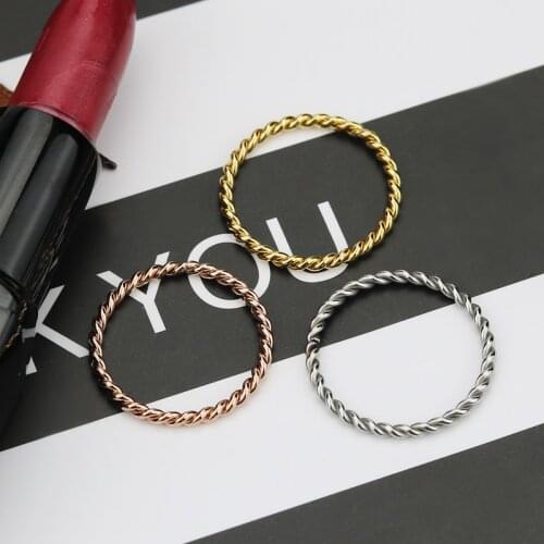 Innopes Woman Fashion Small Ring Steel Rose Gold Color Twisted Stainless Steel Ring for Women Wedding Party Ring