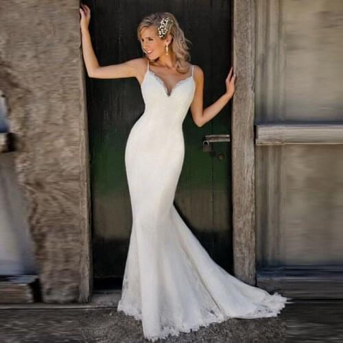 Boho Mermaid Wedding Dresses 2020 V-neck Spaghetti Straps Wedding Dress Beach Wedding Gowns Backless Bride Gown