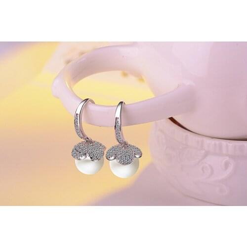 YH-ZL Exquisite Simple Big Clear Pearl Earrings Round White Simulation Pearl Earrings Jewelry Classic Earrings For Women Elegant