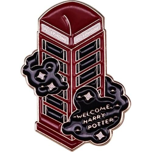 Welcome To The Wizarding World Wizardry Telephone Box Badge Pin