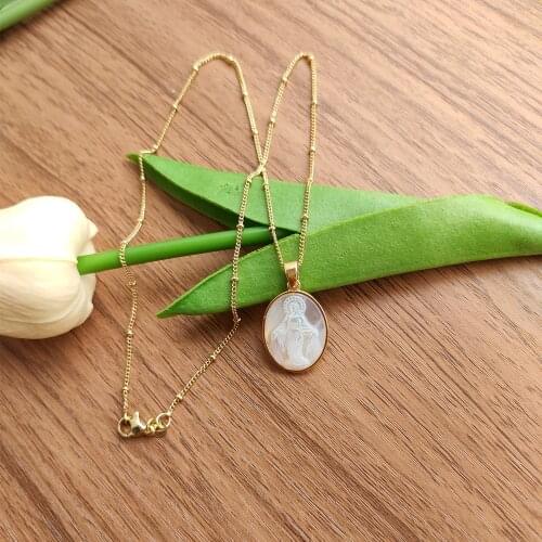 50pcs/lot)New !! 16.5*21.5mm Oval Natural Holy Spirit & Grace Mother Pearl Necklace Mother Pearl Gold chain Necklace for Gift