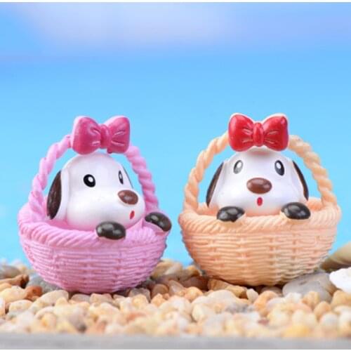 ZOCDOU 1 Piece Cartoon Basket Doggie Dog Tom Pug Puppy Doggie Pet Child Gift Play Statue Figurine Crafts Figure Home Decoration