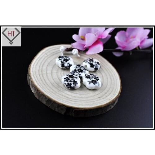 Handmade Porcelain Beads, Flat Flower Shape ,Black Little Flower Printing ,15mm, Hole: 3mm; 10pcs/lot