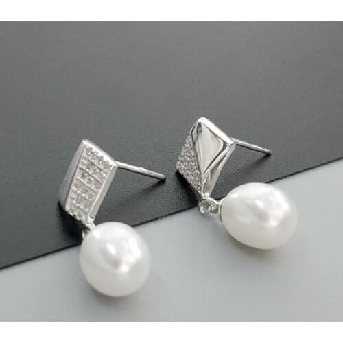 New S925 Sterling Silver Natural Freshwater Pearl Stud Earrings Womens Geometric Diamond Wild Ear Jewelry