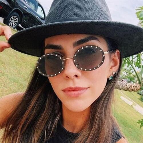 Retro Small Oval Sunglasses Female Rhinestone Crystal Embellish Sun Glasses Metal Fashion Designer Women Shades lunette soleil