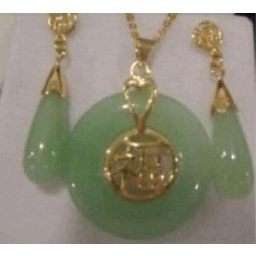 Hot Beautiful Natural Pendant And Pair Of Earrings Set