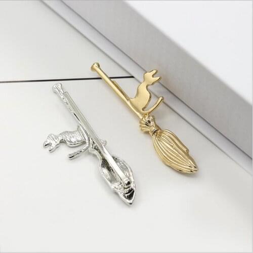 Cute Cat with Broom Animal Hair Clip Barrettes Girls Lovely Hair Accessary Gift T0442