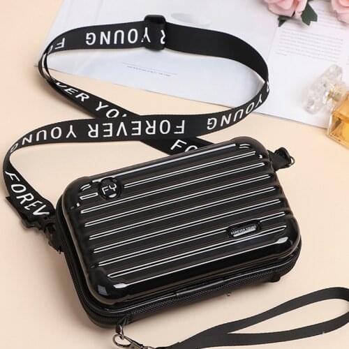 Female bag new 2021 messenger shoulder bag cosmetic bag travel net red small bag mini mobile phone bag female messenger packag