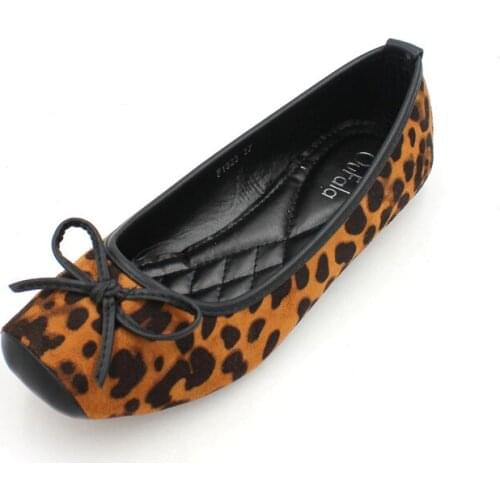 Scoop Shoes Female 2019 Leopard Square Head Flat Summer Shallow Mouth Single Shoes Wild Non-slip Large Size Peas Shoes Women