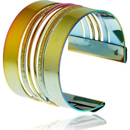 Nice Polished Stripes Fashion Cuff Bangle