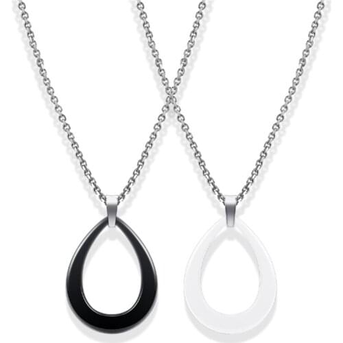 2021 Simple and stylish Jewelry female Crystal from Swarovskis Black and white Ceramic Titanium steel necklace Fit Women