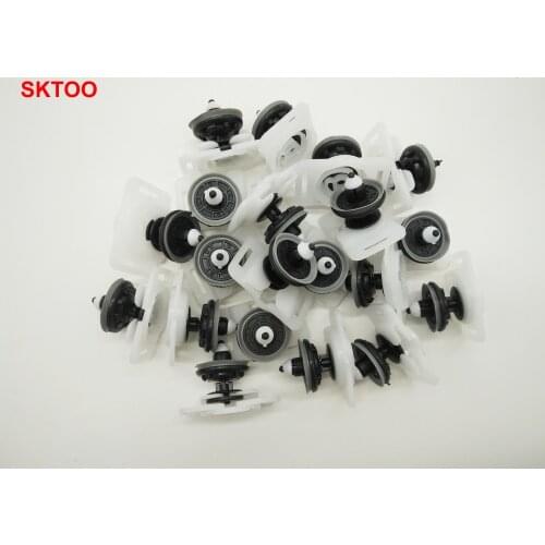 SKTOO for 20pcs Volkswagen poLo door trim board buckle MAGOTAN Sagitar Car door buckle