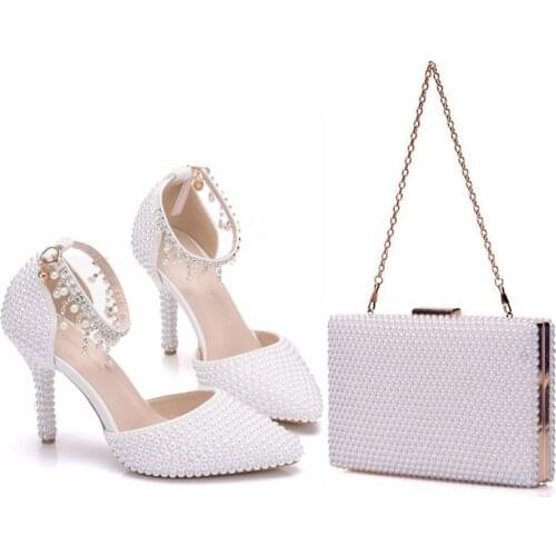 Crystal Queen Pointed Toe White Pearl Chain Wedding Shoes Thin Heels Party Sandals With Matching Bags With Purse Dress Shoes