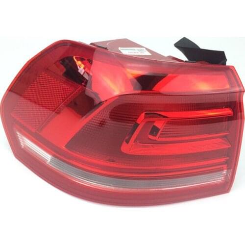 Taillight Assembly with Bulb Brake Turn Signal Lamp Rear Light Xiaoxi for Volkswagen Lavida 2015 1PCS