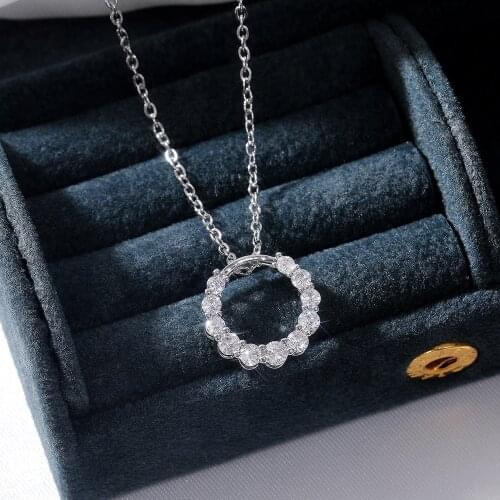 Work Hard Simple Ladies Necklace, Fashionable Short Hollow Circle Pendant, Clavicle Chain, Romantic Valentines Day Gift Jewelry