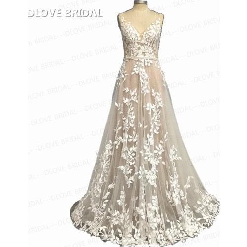 Shinny Sparkle Boho Wedding Dresses A line V Neck Backless Bohemia Beach Bridal Gown Unique Leaves Lace Appliques Drop Ship
