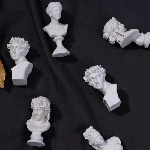 Mini Plaster Statue Decoration Resin Portrait Model Famous Doll