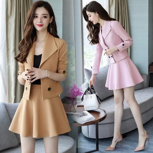 2021Small breeze dress two-piece womens 2019 autumn new Korean short temperament stylish suit skirt tide