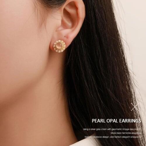 New Trend Pearl Stud Earrings Geometric Round Earrings For Women Girl Korea Baroque Temperament Vintage Ear Jewelry Brincos Top