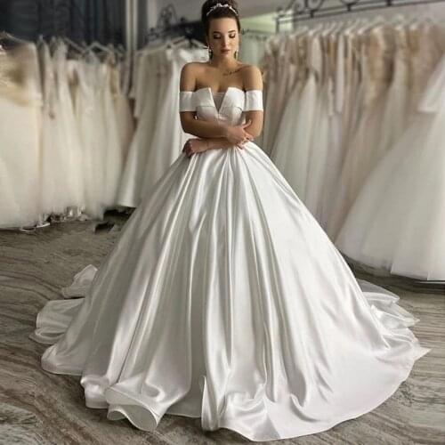 Vinca sunny Wedding Dresses For A Magnificent Figure