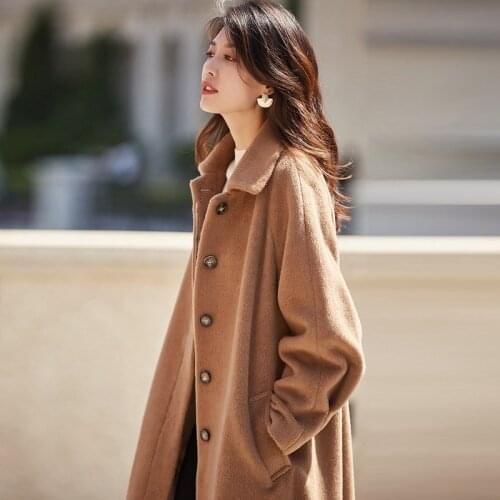 And 2020 autumn winter new silk llama velvet type loose warm long wool coat female