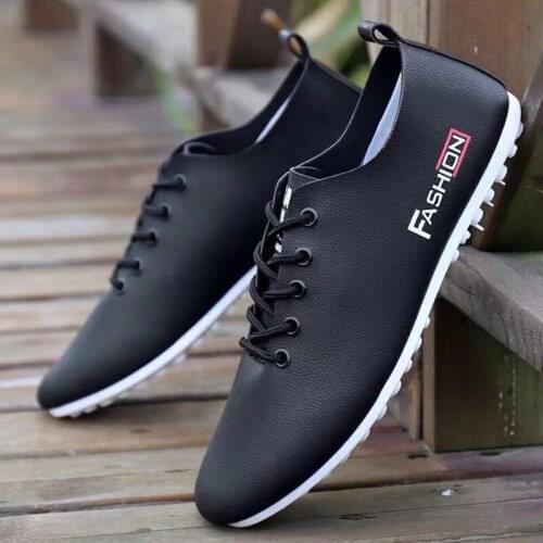 2021 Spring Mens Shoes Fashion New Loafers Mens Moccasin Flat Shoes Soft Breathable Casual Shoes Light Drivers Driving Shoes