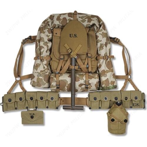 WWII WW2 US.ARMY EQUIPMENT USMC UPPER BACKPACK WITH STRAPS T-TYPE SPADE WITH TEN CELL POUCH TWO TENT AND ONE RAIN CAPE ,SET