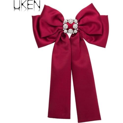 UKEN Black Brooches For Clothes