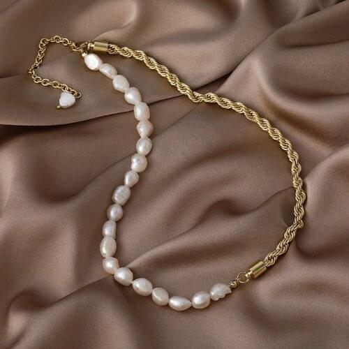 Origin Summer Hyperbole Irregular Natural Pearl Chunky Curb Chain Twist Chain Pendant Necklace for Women Fashion Necklace