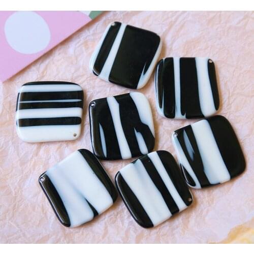 40pcs/lot 25mm Black white stripes print geometry square shape acrylic beads diy jewelry earring/garment accessory