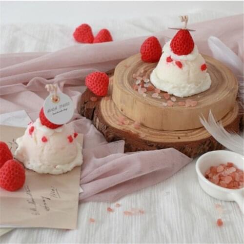 Strawberry Ice Cream Ball Aromatherapy Candle Lovely Birthday Gift Handmade Candle Korean Ins Style Ornament,Creative Candle