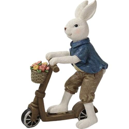 1pcs Easter Bunny Scooter Figurine Ornament Rabbit Couple Resin Crafts Home Tabletop Ornament Scooter Rabbit Decoration