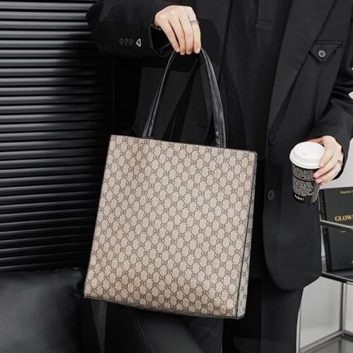 Luxury Brand Design Leather Tote Bag Fashion Leisure Men Large Capacity Handbag Travel Male Shoulder Underarm Bag Trending 2021