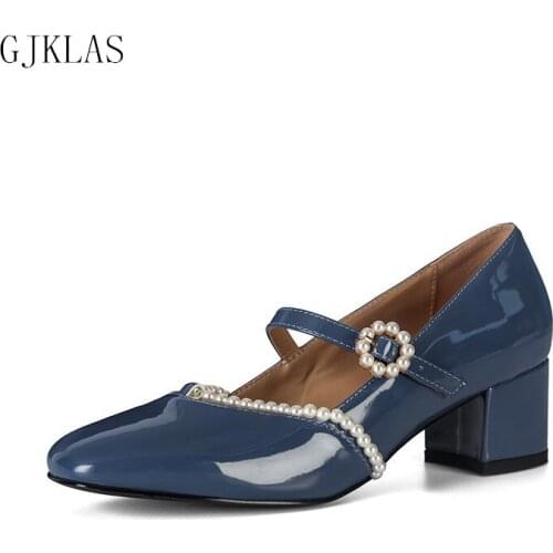 Pearl Square Toe Kitten Heels Shoes Women Pumps Patent Leather Cosy Dress Woman Wedding Shoes for Women Bride Sexy Block Heels