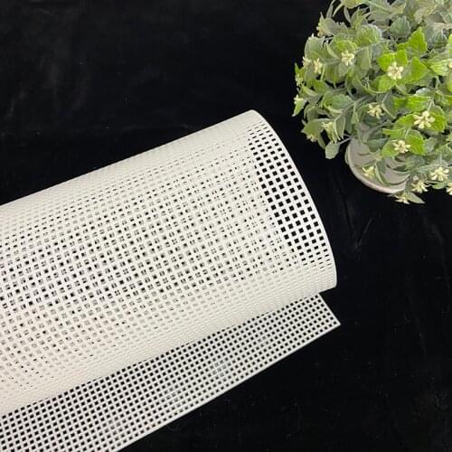 Plastic Mesh Cloth Bag Rug Thread Hook Craft Supplies Hook Crafts Durable Grid DIY Handcraft Latch Hook Accessory About 33*50CM