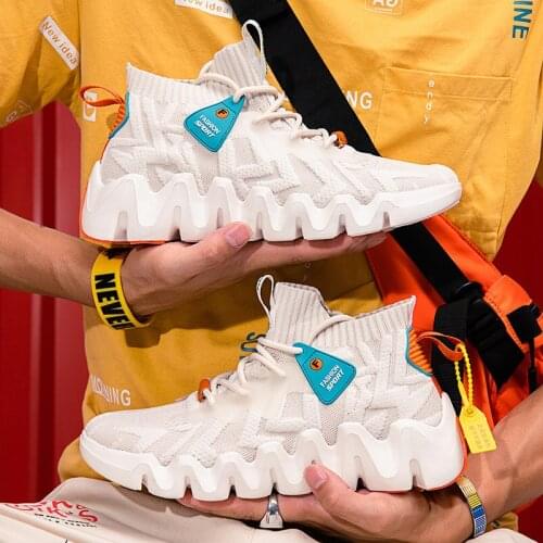 New Trendy White High Streetwear Shoes Men Outdoor Lightweight Platform Shoes Casual Men Breathable Lace-up Men Sock Sneakers