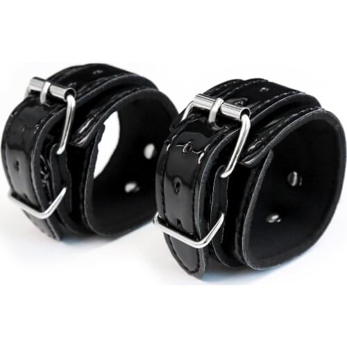 Handcuffs For Adults Bonding Toys Bright Leather Sex Toys Handcuffs And Pets Decoration