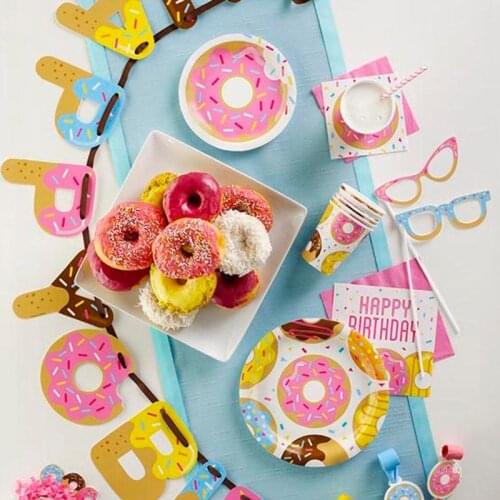 Meidding Napkins For The Holidays