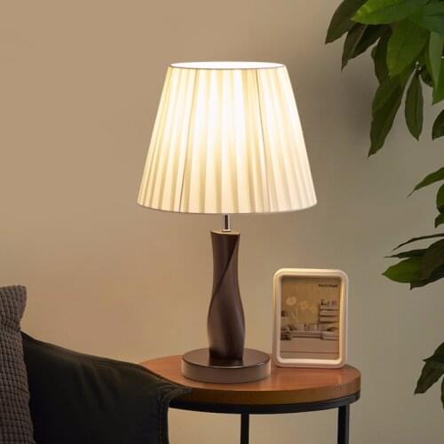Free Shipping Modern Minimalist Wood Table Lamp Bedside Lamp For Living Room Creative Fashion Feeding Warm Wooden Lamps Bedroom