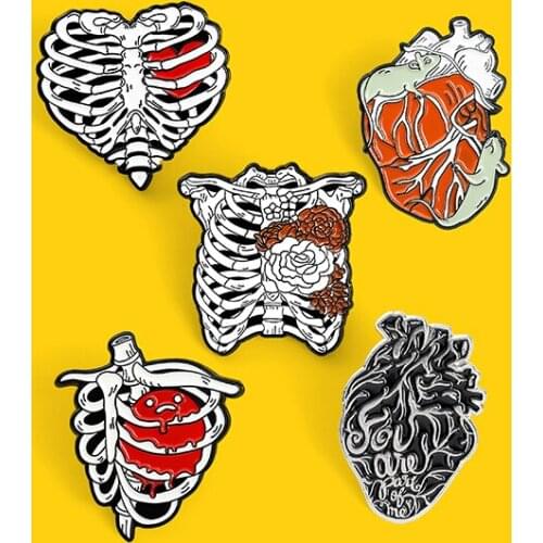 Warm Heart Punk Skeleton Love Dark Style Enamel Pin Lapel Pins Badges Womens Brooch Accessories Jewelry Friend Gift Wholesale