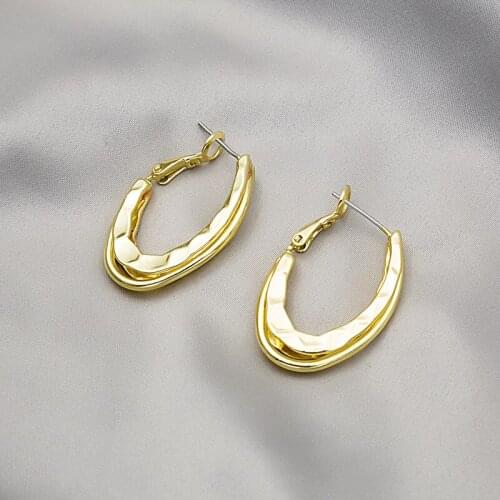 Golden Geometric Oval Round Clip Hoop Earrings for Women Minimalist Hollow Twisted Piercing Kpop Earrings Fashion Cool Stuff