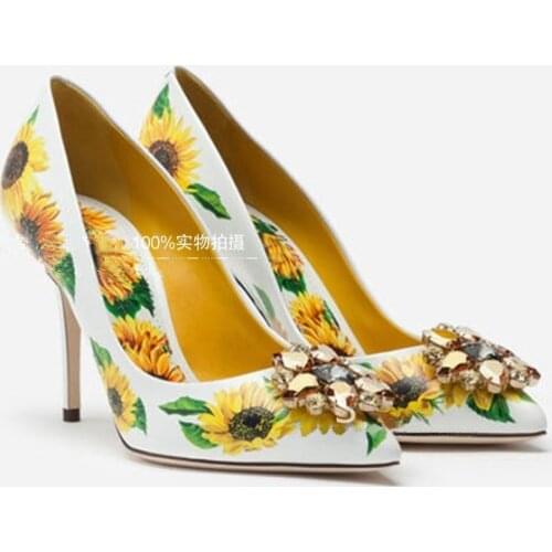 Urumbassa Leather Pumps