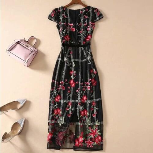 2021 Long Dress Spring Summer Dress Crew Neck Sleeveless Embroidery Black White Mesh Fashion Womens Clothes