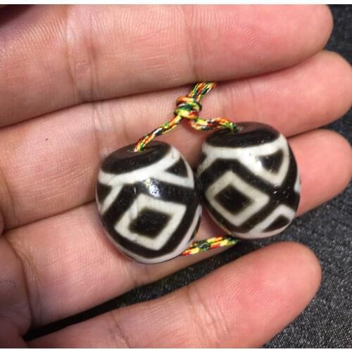 2X Magic Power Tibetan old Agate Diamond Eye Tiger Tooth Daluo dZi Bead Amulet