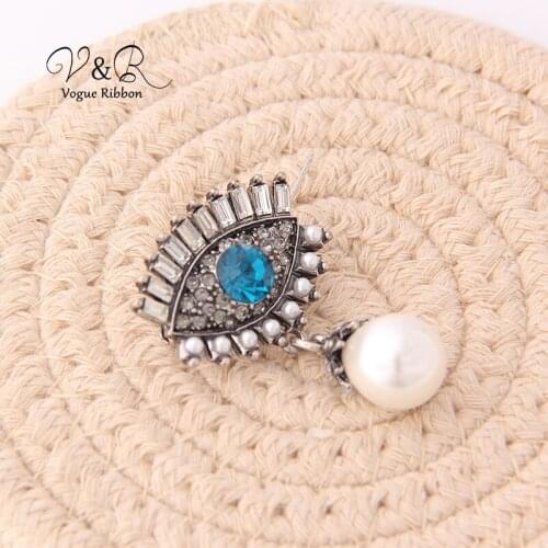 Paving Stone Devil Eye Dangling Faux Pearl Brooch Pin With Drop Blue Eye And Dangle Pearl, 2019 New Trendy Brooches For Women