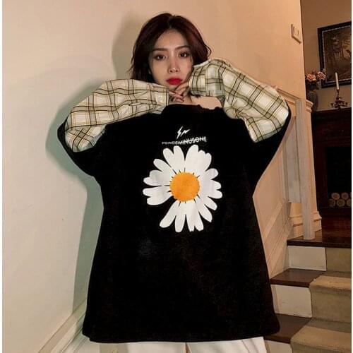 Oversized T-shirt Women Spring and Summer New Korean Student Loose Stitching Fake Two-piece Long-sleeved Top Goth Punk Clothes