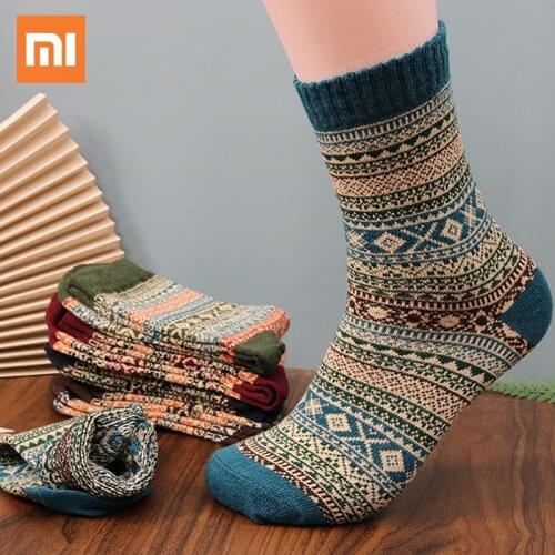 5 Pairs Xiaomi Mijia Winter Mens Socks Thicken Sheeps Wool Socks Warm Men Retro Style Colorful Fashion Man Socks For Snow Boot