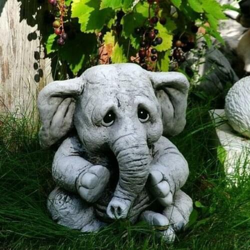 The Baby Elephant Tree Decoration Garden Figures Resin Ornaments Garden Yard Art Tree Decor 15cm Tall