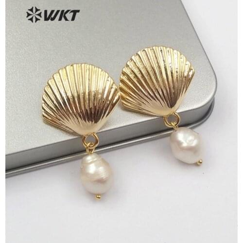 WKT WT-E511 Romantic Style Metal Plated Scalloped Shell With Mini Natural Pearl Drop Earrings Elegant Earrings Jewelry