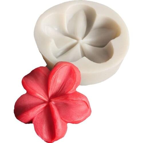 New DIY plum wreath resin cake baking mold car aromatherapy chocolate biscuit auxiliary mold